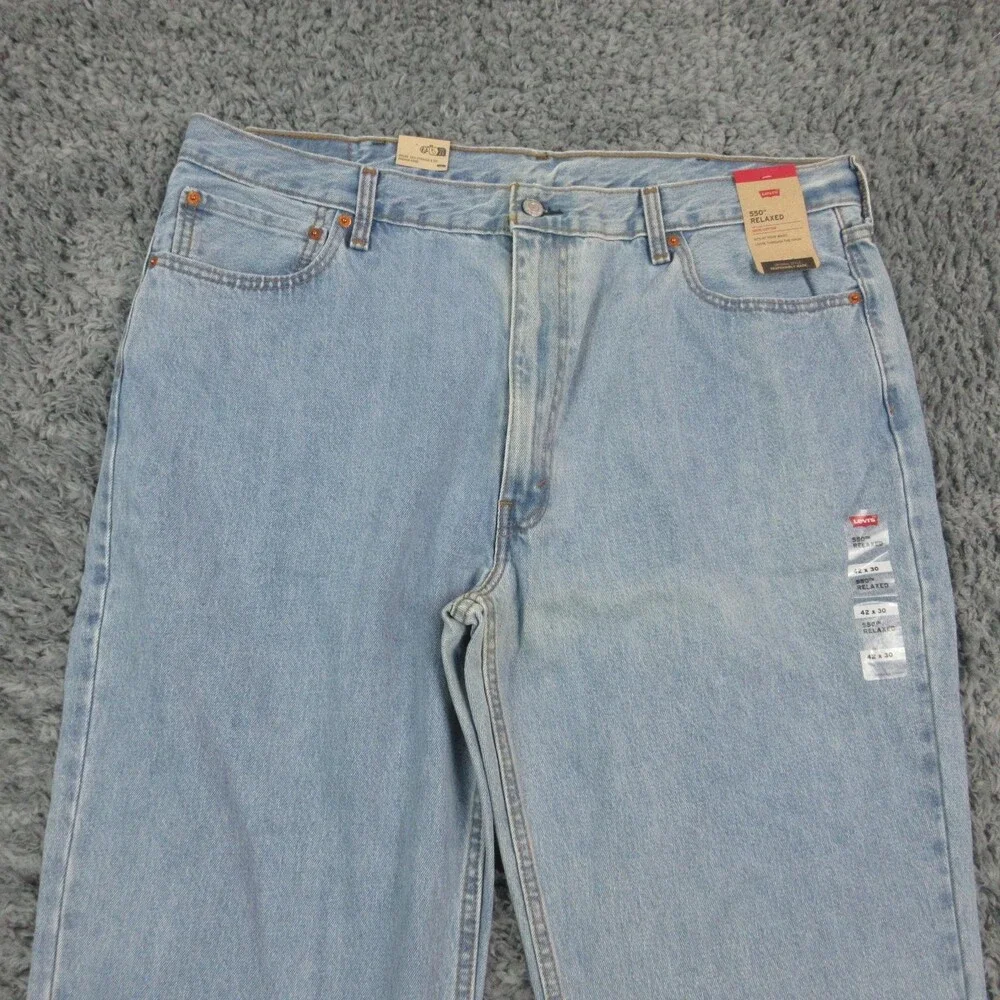Levis 550 Jeans Mens 42x30 Light Wash Relaxed Fit Tapered Leg Denim 41x29.5* NWT